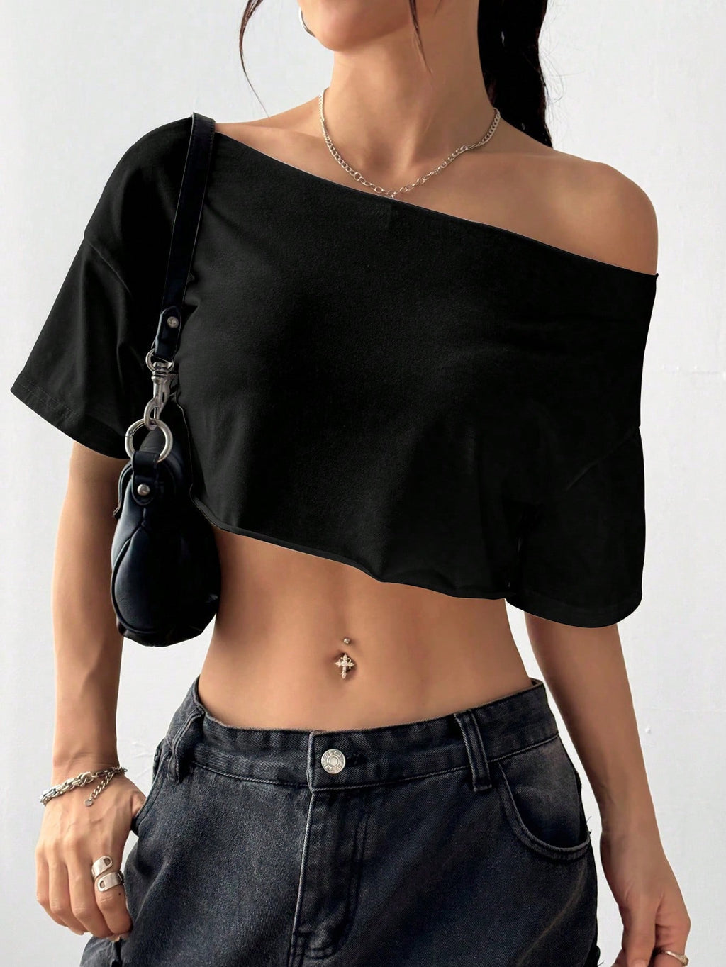 One-Shoulder Loose Fit T-Shirt
