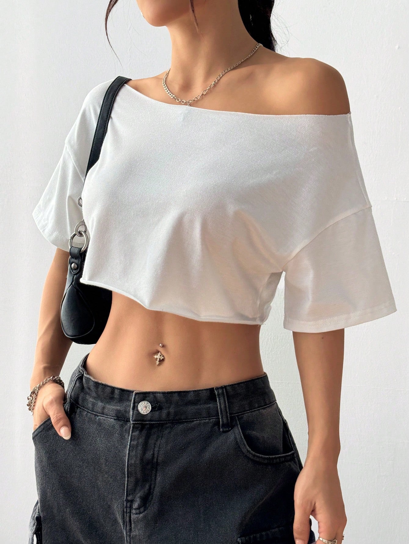 One-Shoulder Loose Fit T-Shirt